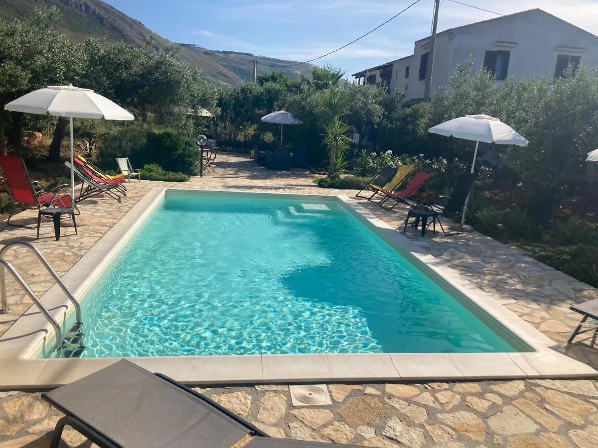 Casa Degli Ulivi 21 Villa Castellammare del Golfo Vakantiehuis